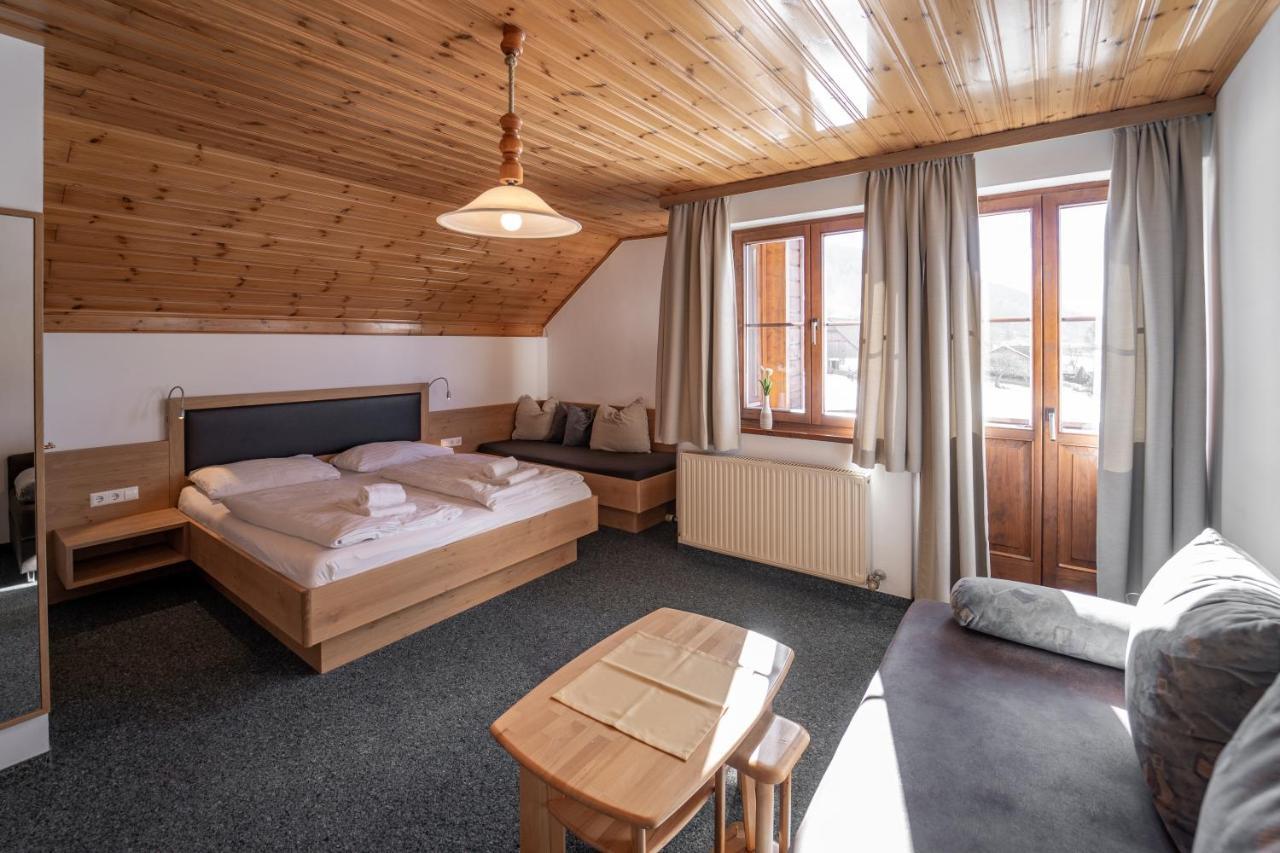 Landhotel - Apartments Bauer Hintergöriach Exteriör bild
