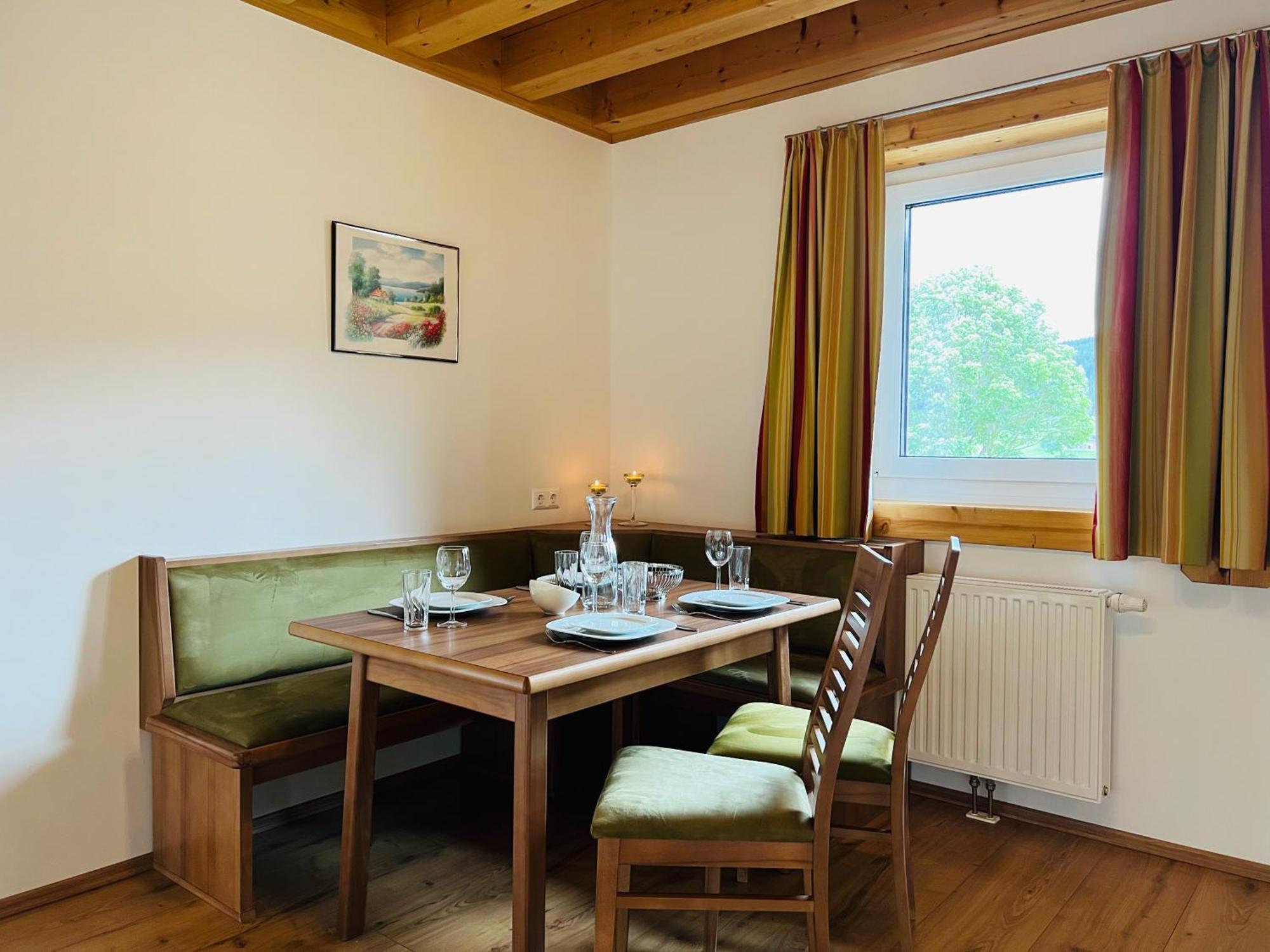 Landhotel - Apartments Bauer Hintergöriach Exteriör bild
