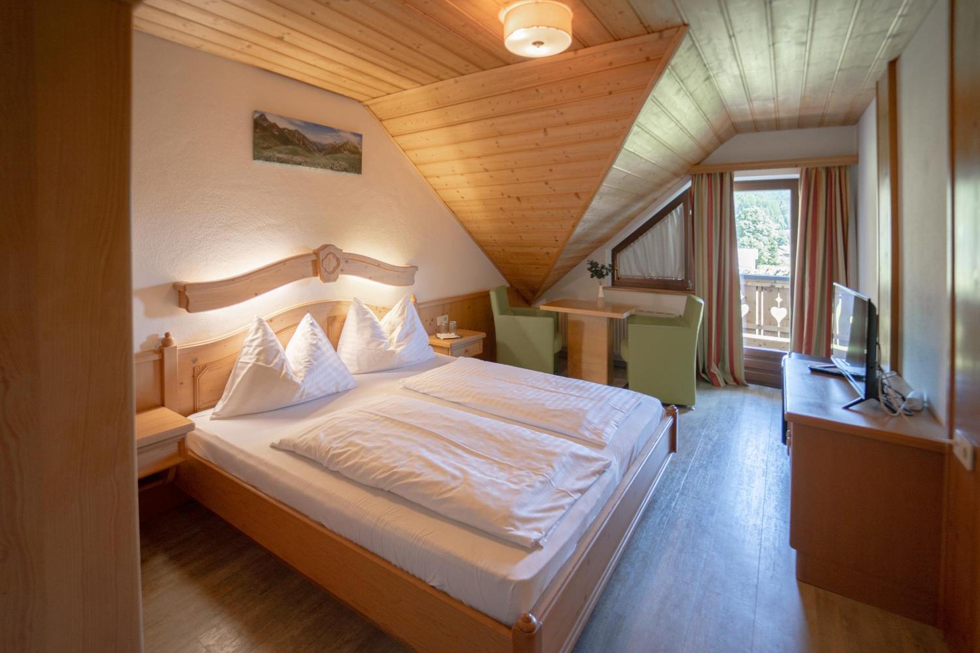 Landhotel - Apartments Bauer Hintergöriach Exteriör bild